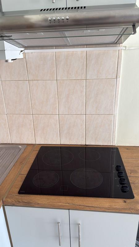 To Let 1 Bedroom Property for Rent in Fish Hoek Western Cape